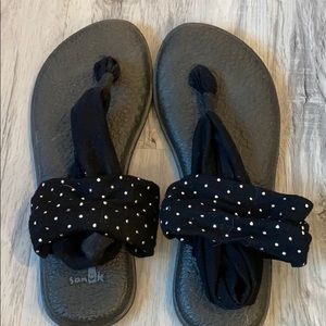 Sanuk sandals